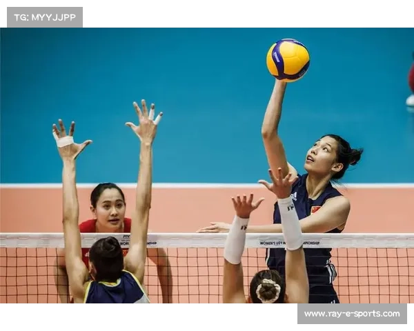 布拉迪斯拉发凭定位球战术两中卫头球建功锁定胜局